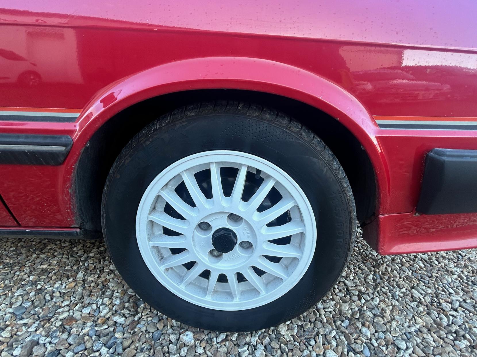 Audi 80 1.8 Sport Saloon 4dr Petrol Manual (112 bhp)