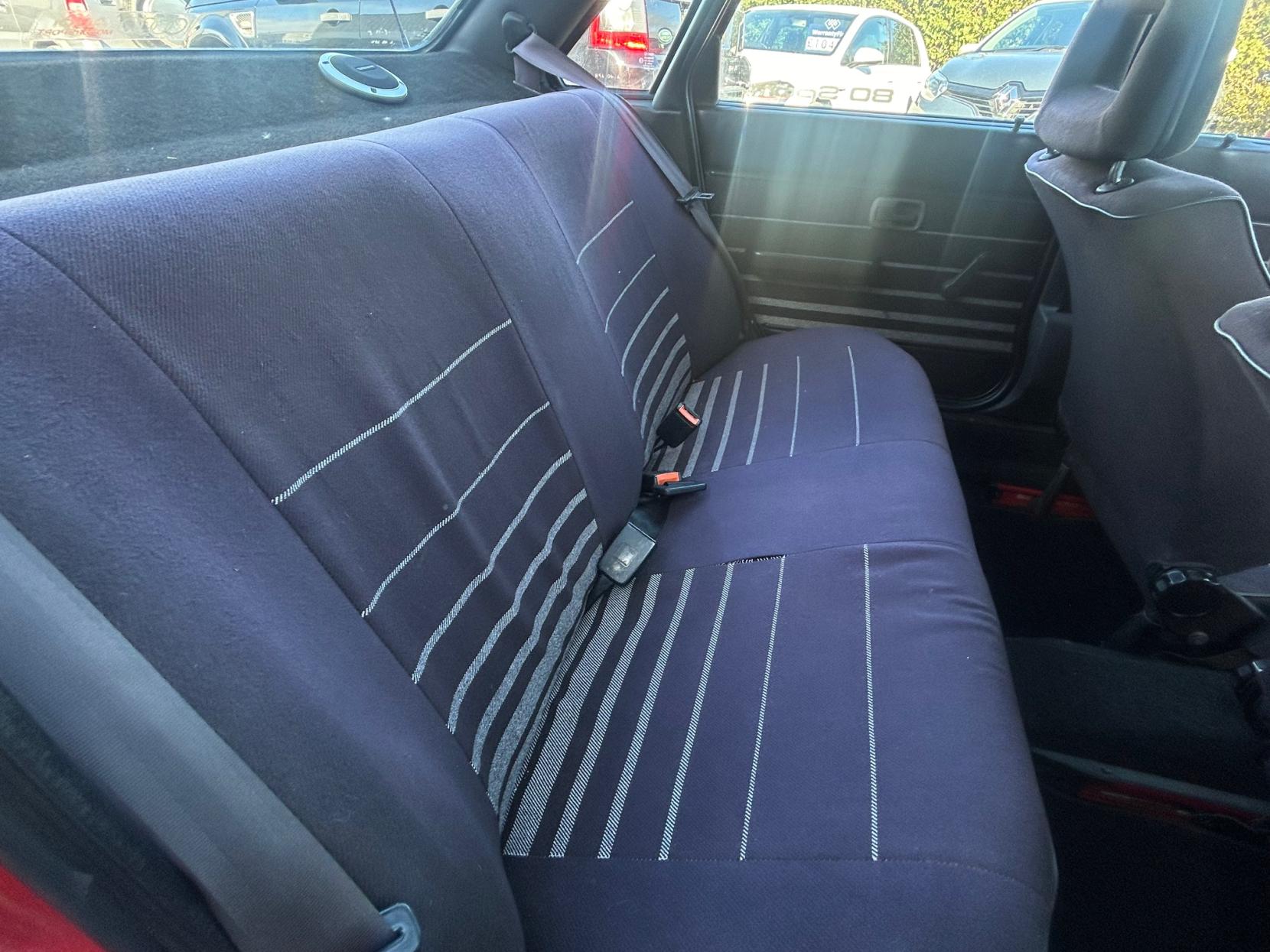 Audi 80 1.8 Sport Saloon 4dr Petrol Manual (112 bhp)