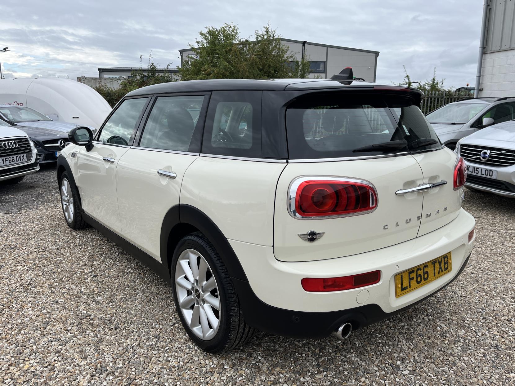 MINI Clubman 2.0 Cooper D Estate 6dr Diesel Manual Euro 6 (s/s) (150 ps)