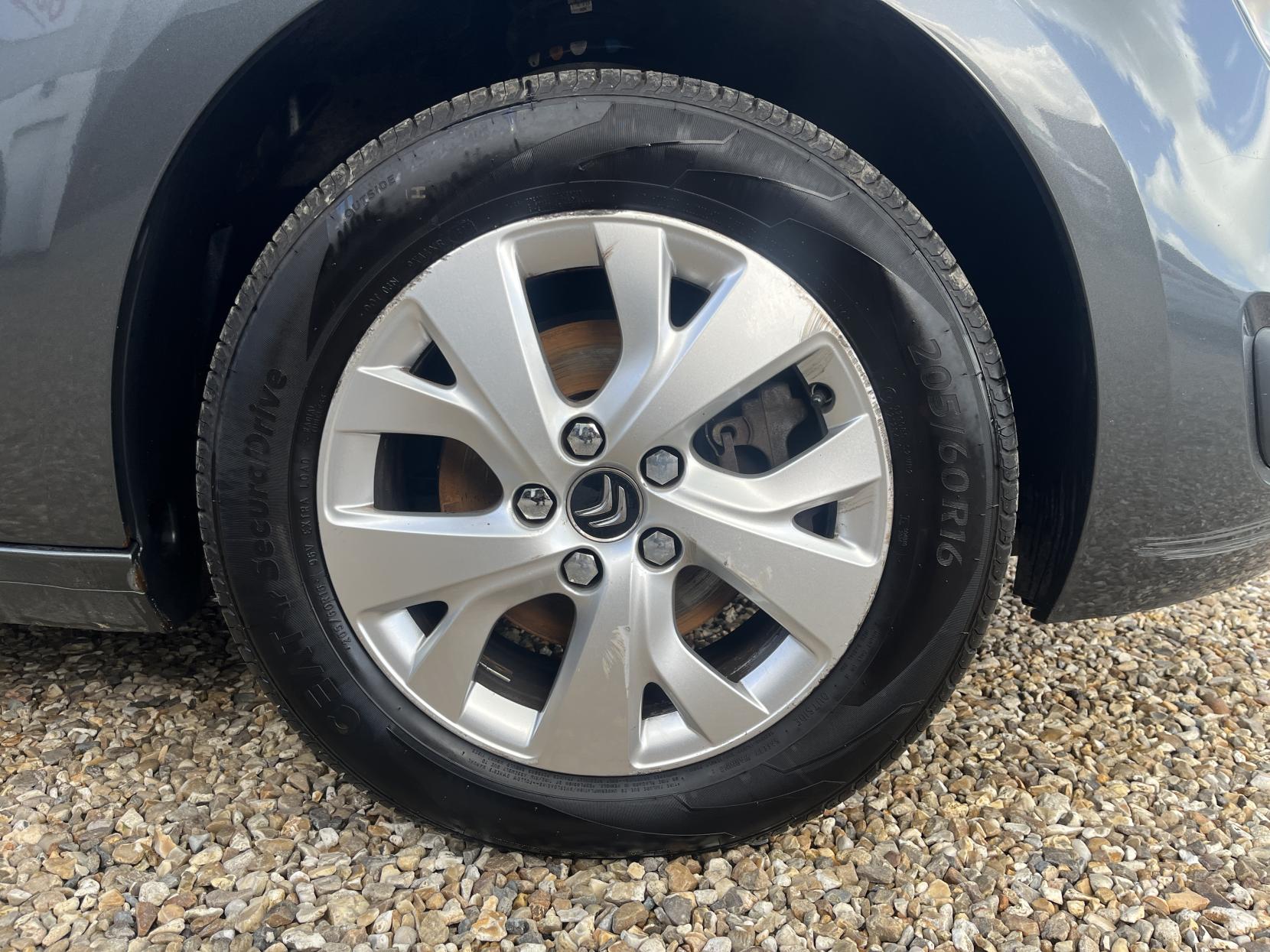 Citroen Grand C4 Picasso 1.6 e-HDi Airdream VTR+ MPV 5dr Diesel Manual Euro 5 (s/s) (115 ps)