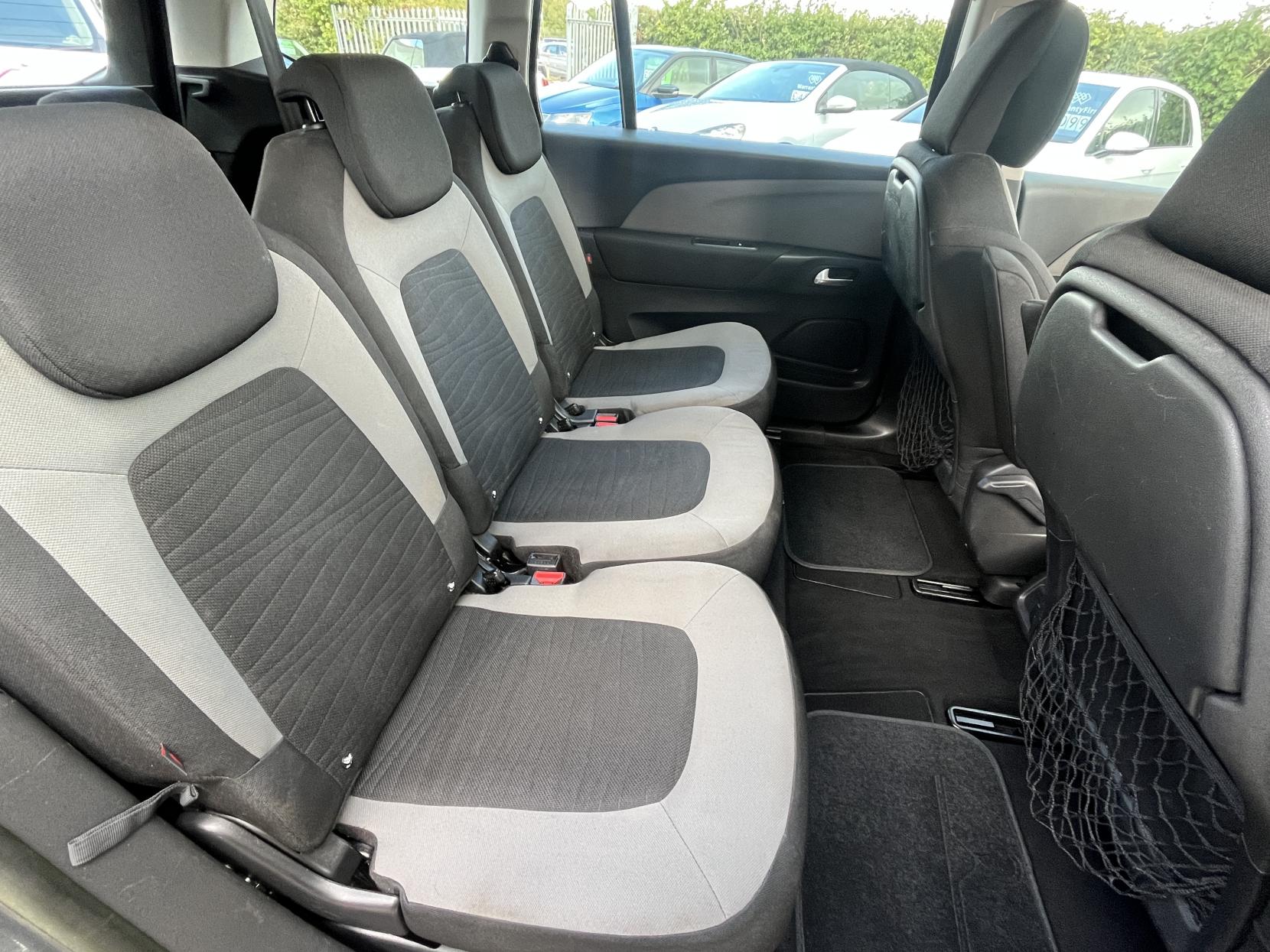 Citroen Grand C4 Picasso 1.6 e-HDi Airdream VTR+ MPV 5dr Diesel Manual Euro 5 (s/s) (115 ps)