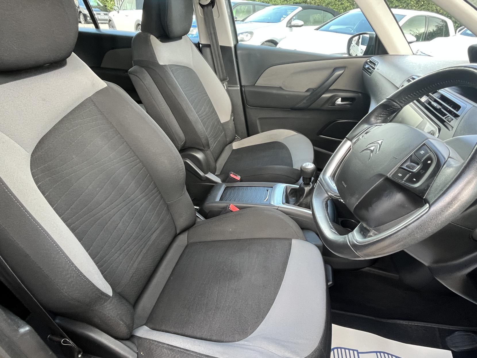 Citroen Grand C4 Picasso 1.6 e-HDi Airdream VTR+ MPV 5dr Diesel Manual Euro 5 (s/s) (115 ps)