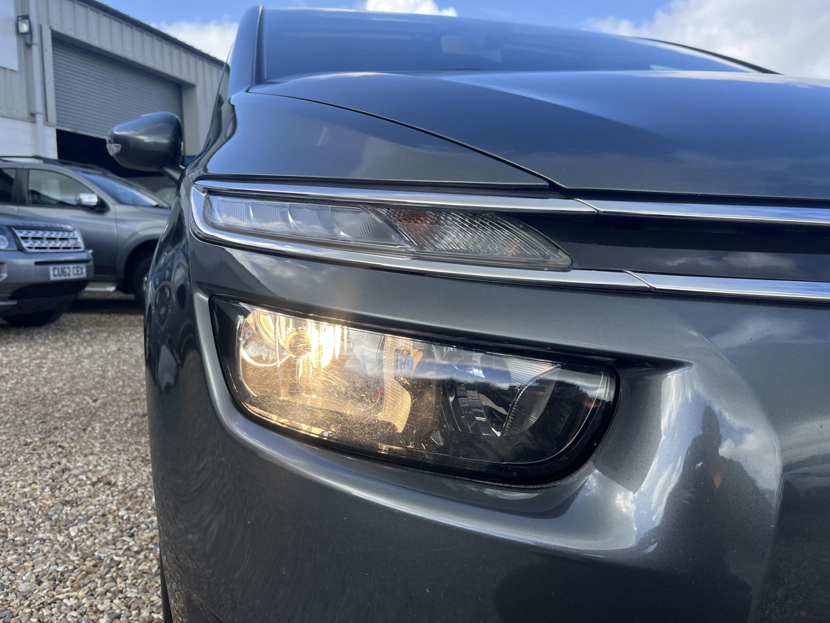 Citroen Grand C4 Picasso 1.6 e-HDi Airdream VTR+ MPV 5dr Diesel Manual Euro 5 (s/s) (115 ps)