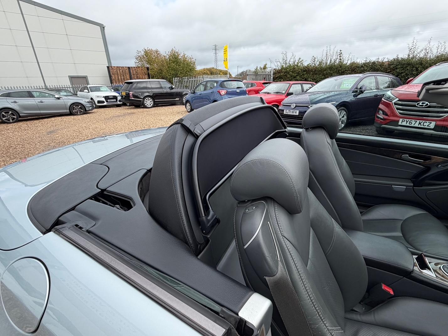 Mercedes-Benz SL 3.7 SL350 Convertible 2dr Petrol Automatic (281 g/km, 245 bhp)