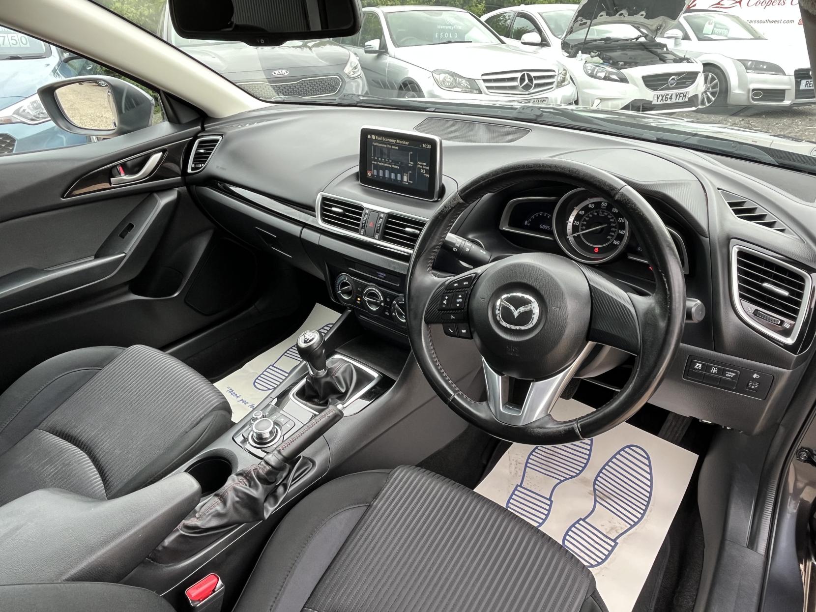 Mazda Mazda3 2.0 SKYACTIV-G SE Hatchback 5dr Petrol Manual Euro 5 (s/s) (120 ps)