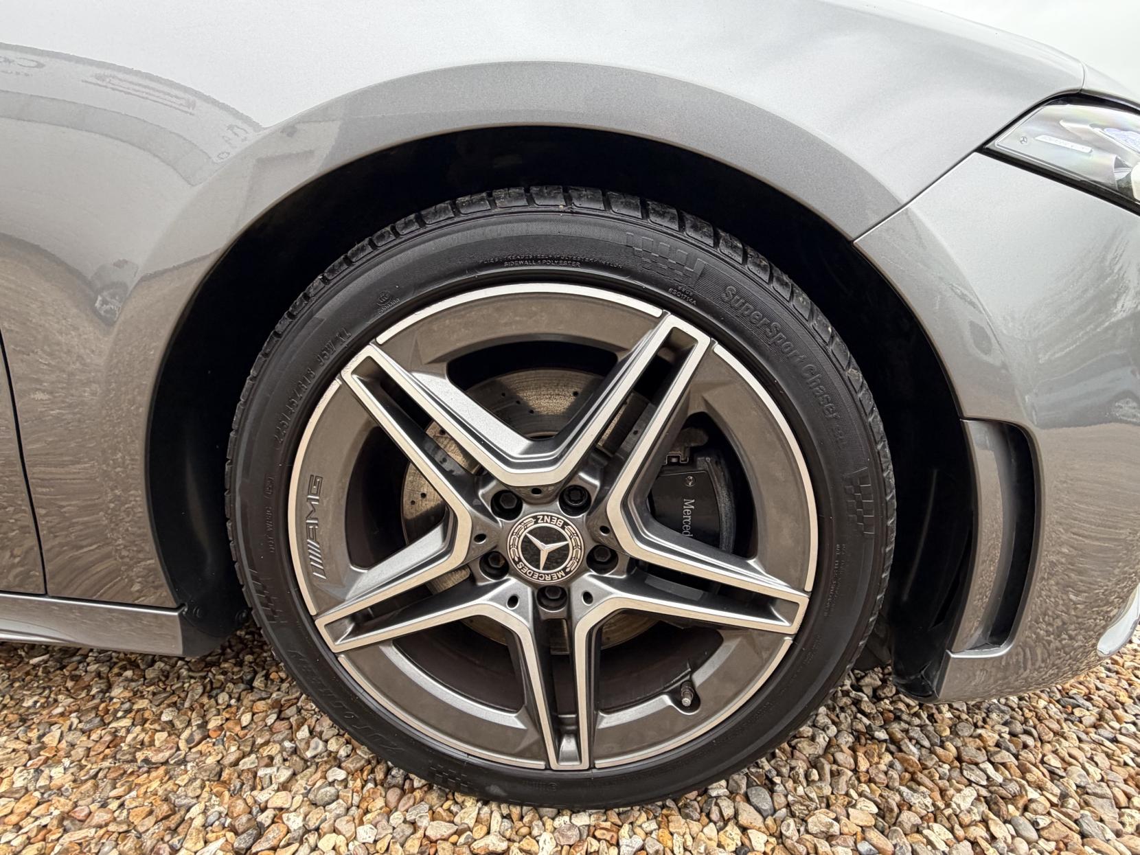 Mercedes-Benz A Class 2.0 A220d AMG Line Hatchback 5dr Diesel 8G-DCT Euro 6 (s/s) (190 ps)