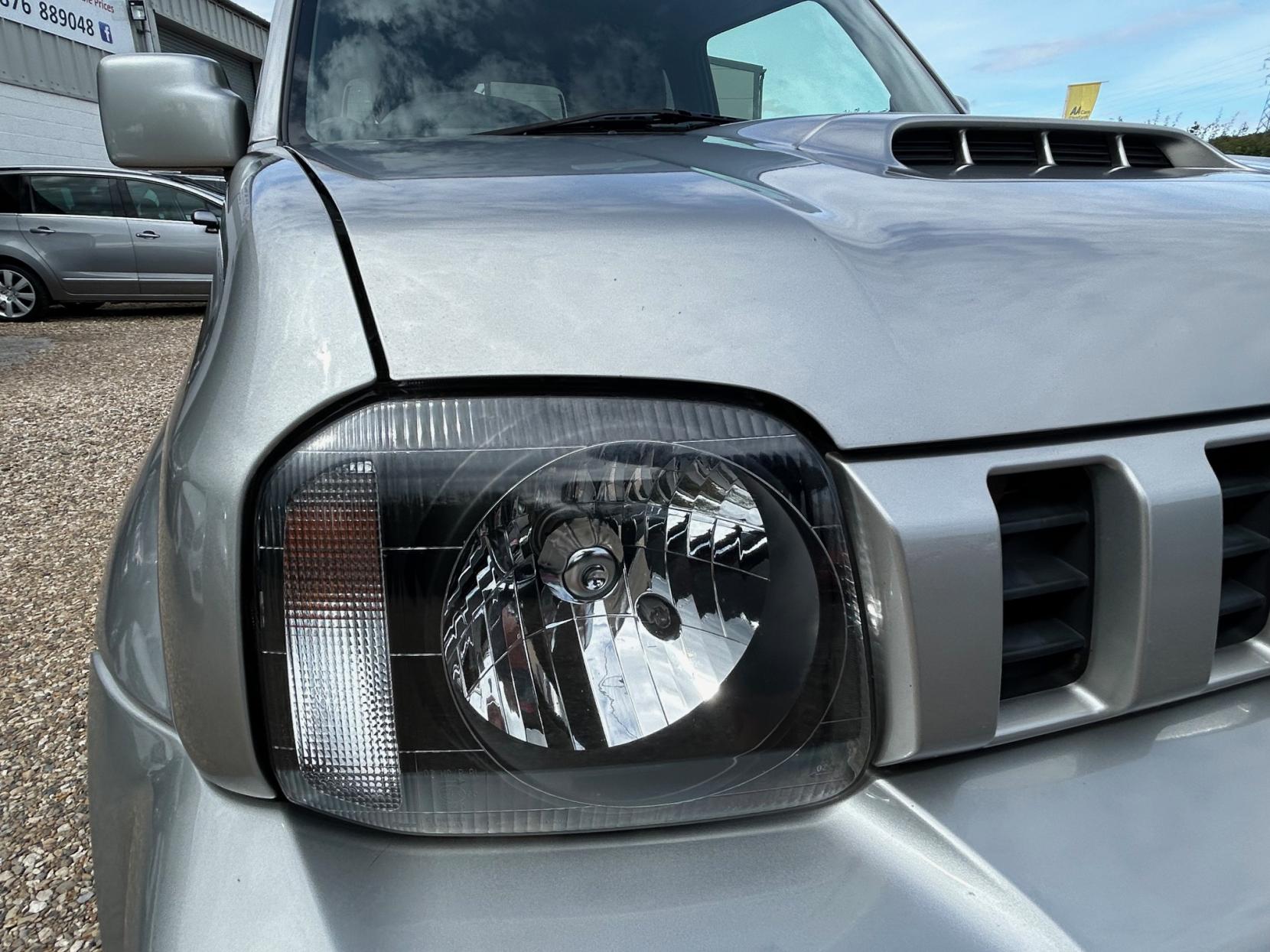 Suzuki Jimny 1.3 VVT SZ4 SUV 3dr Petrol Manual 4WD Euro 6 (85 ps)