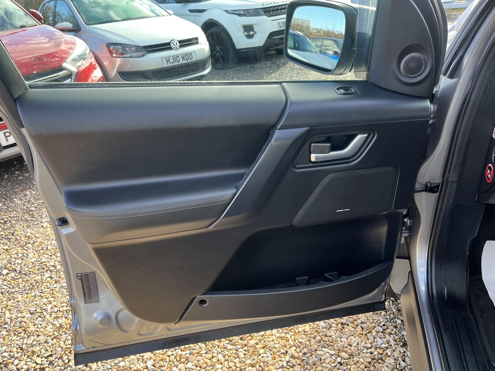 Land Rover Freelander 2 2.2 SD4 HSE SUV 5dr Diesel CommandShift 4WD Euro 5 (190 ps)