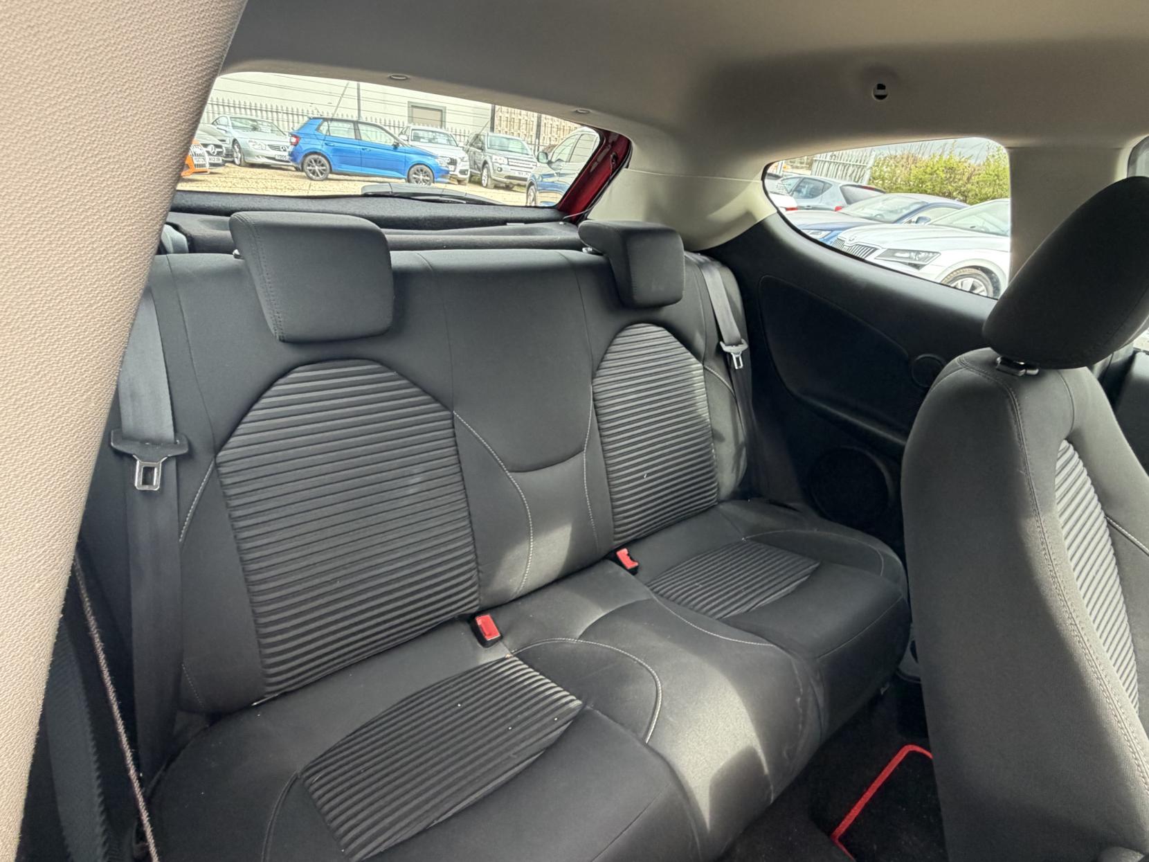 Alfa Romeo MiTo 1.4 MultiAir Distinctive Hatchback 3dr Petrol Manual Euro 5 (s/s) (105 bhp)