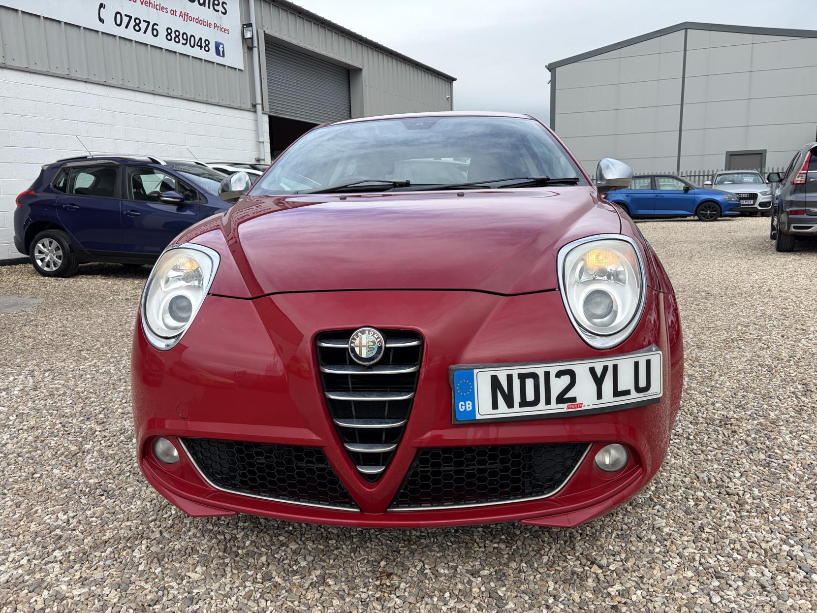 Alfa Romeo MiTo 1.4 MultiAir Distinctive Hatchback 3dr Petrol Manual Euro 5 (s/s) (105 bhp)