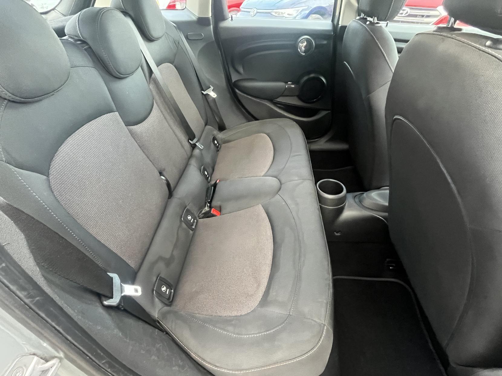 MINI Hatch 1.5 Cooper Hatchback 5dr Petrol Manual Euro 6 (s/s) (136 ps)