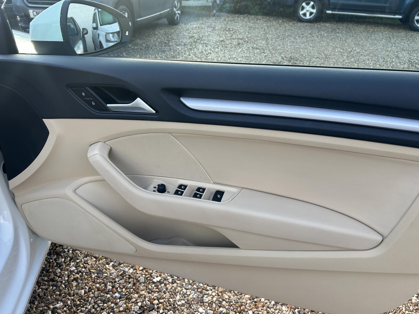 Audi A3 Cabriolet 2.0 TDI SE Convertible 2dr Diesel Manual Euro 6 (s/s) (150 ps)