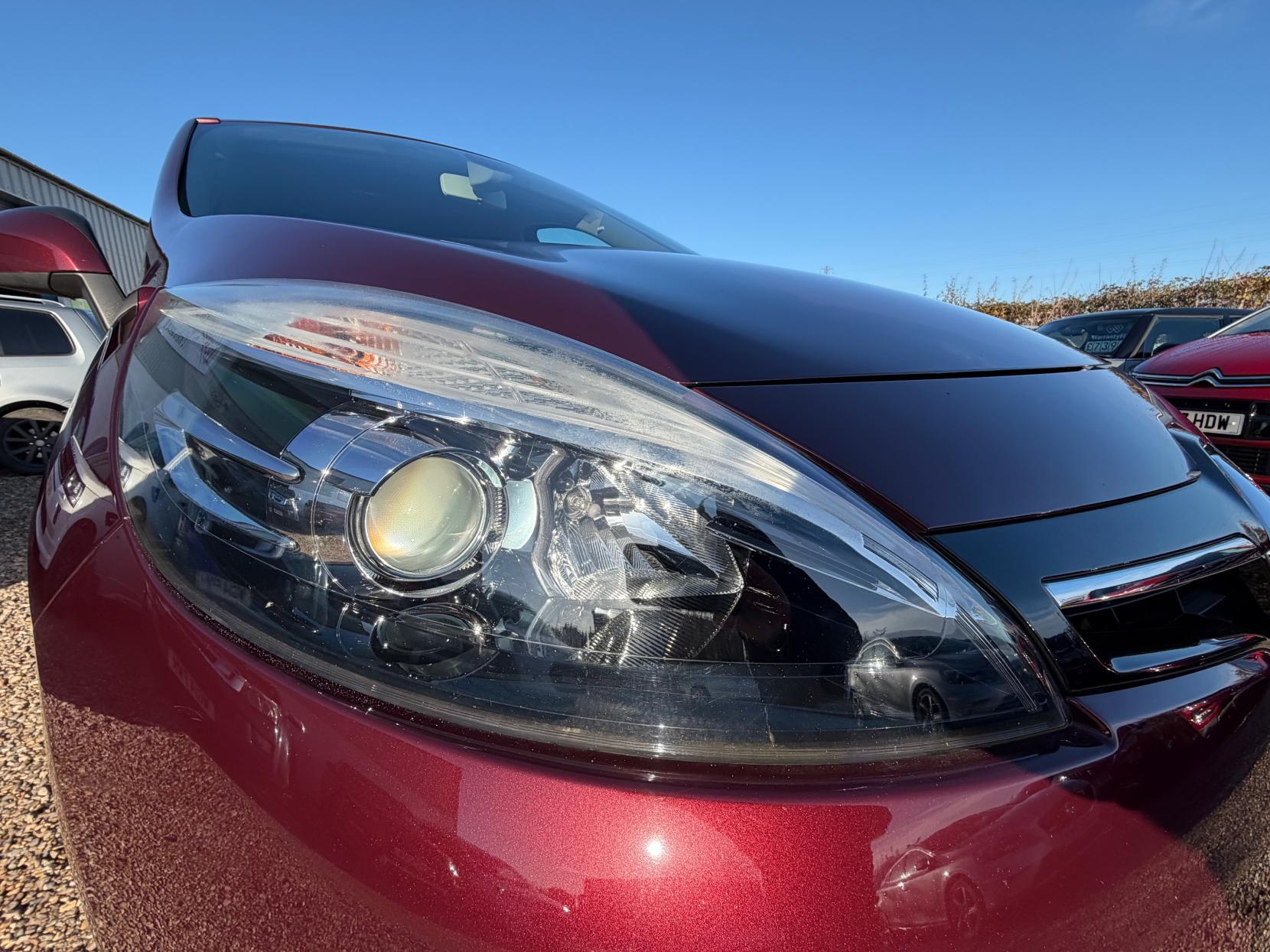 Renault Scenic 1.5 dCi ENERGY Dynamique TomTom MPV 5dr Diesel Manual Euro 5 (s/s) (110 ps)