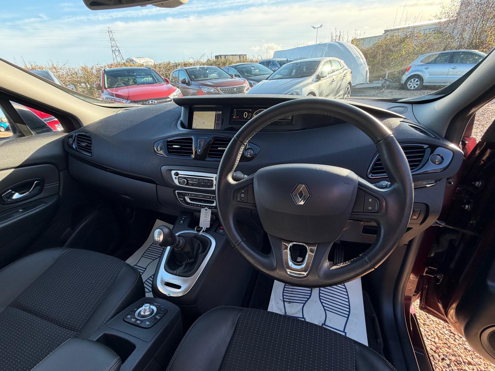 Renault Scenic 1.5 dCi ENERGY Dynamique TomTom MPV 5dr Diesel Manual Euro 5 (s/s) (110 ps)