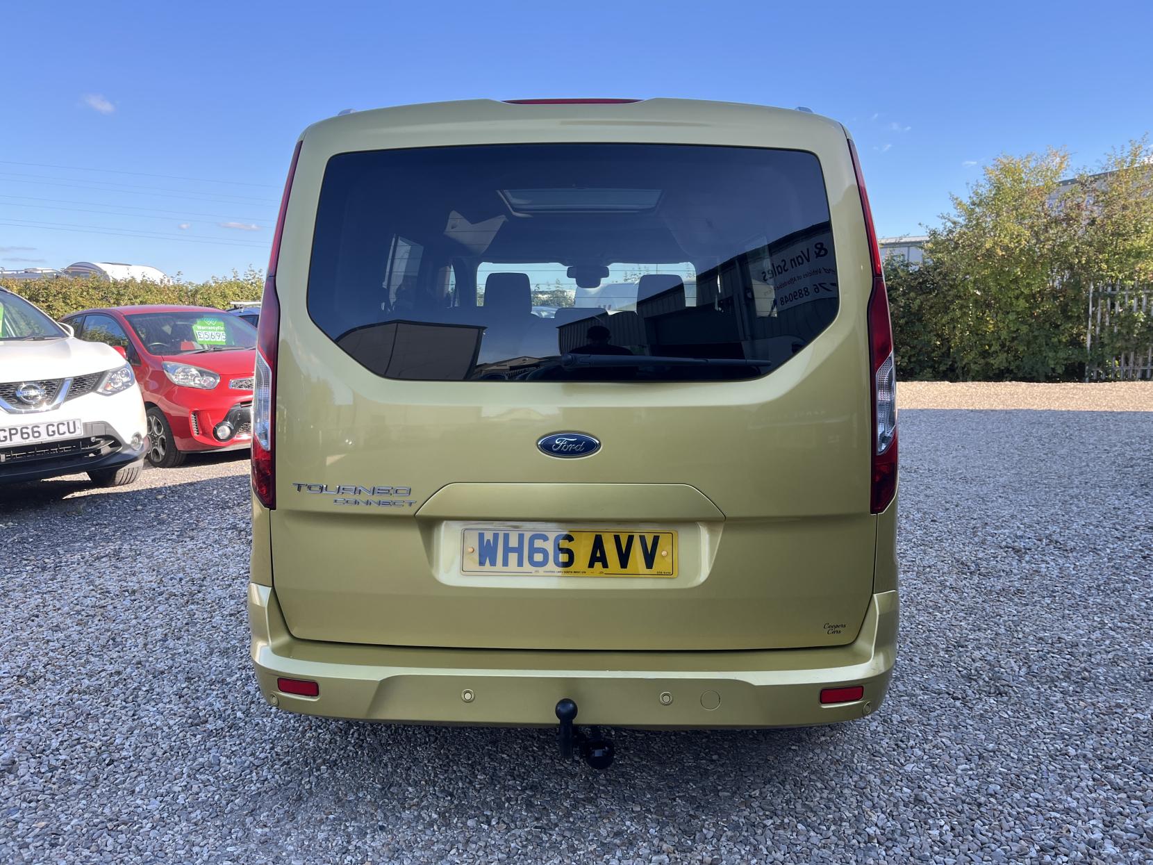 Ford Grand Tourneo Connect 1.5 TDCi Titanium MPV 5dr Diesel Manual Euro 6 (s/s) (120 ps)