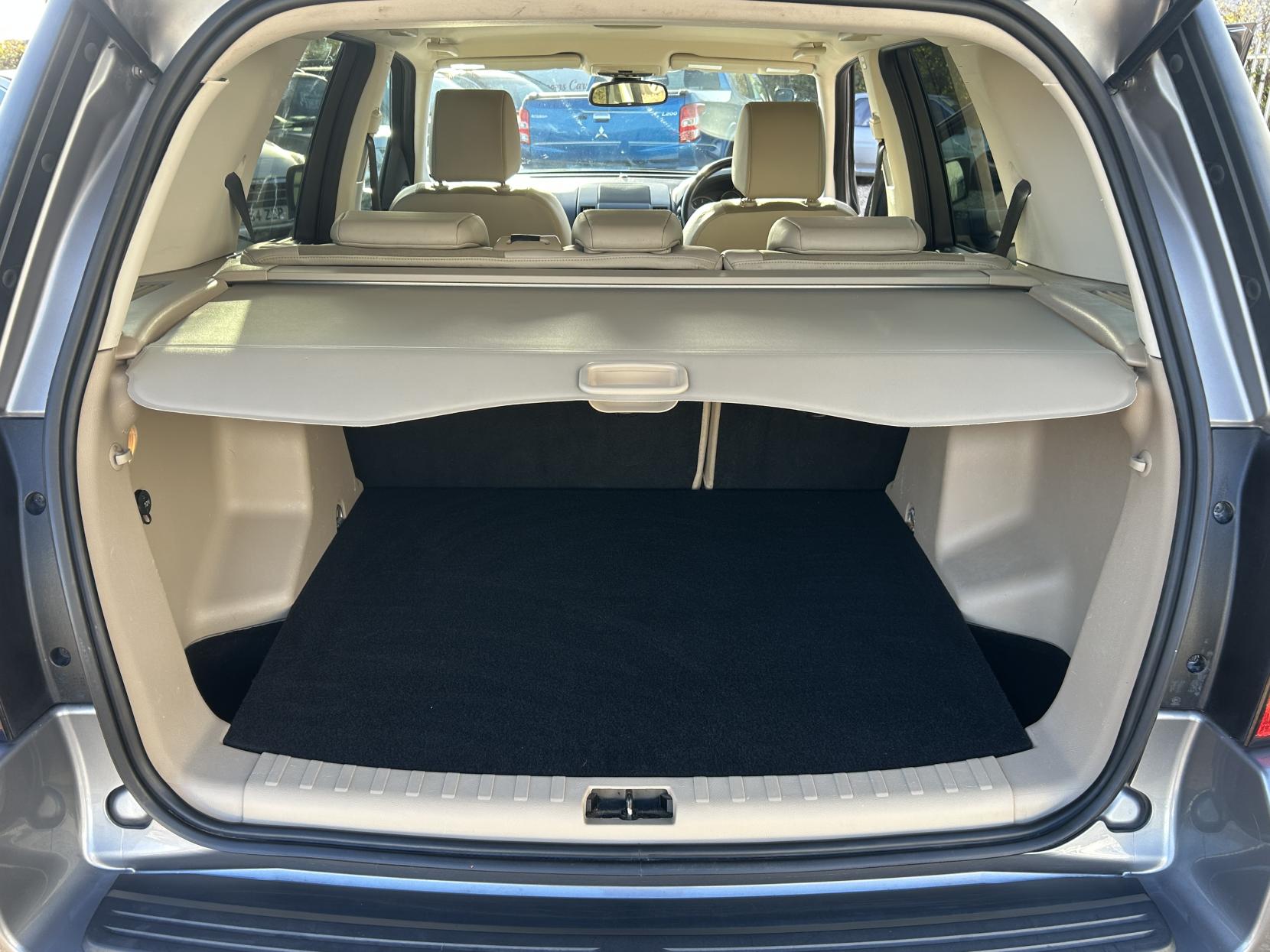 Land Rover Freelander 2 2.2 TD4 XS SUV 5dr Diesel Manual 4WD Euro 5 (s/s) (150 ps)