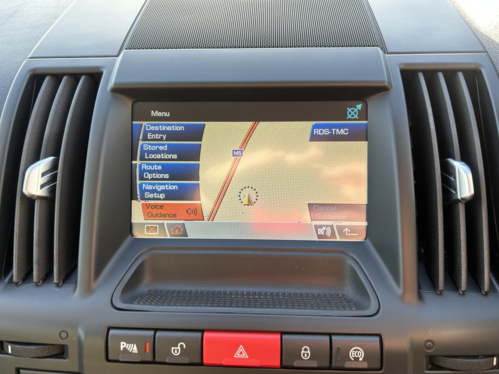 Land Rover Freelander 2 2.2 TD4 XS SUV 5dr Diesel Manual 4WD Euro 5 (s/s) (150 ps)