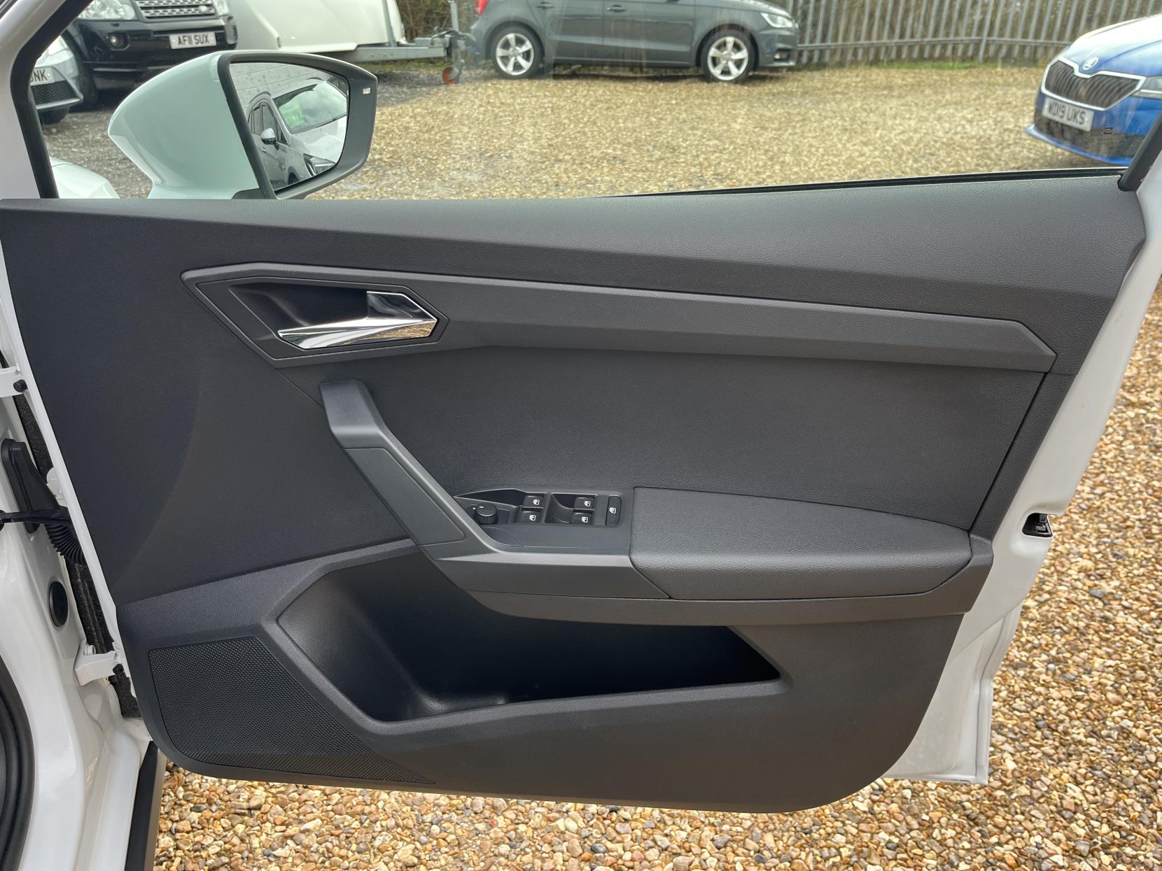 SEAT Arona 1.0 TSI GPF SE Technology SUV 5dr Petrol Manual Euro 6 (s/s) (95 ps)