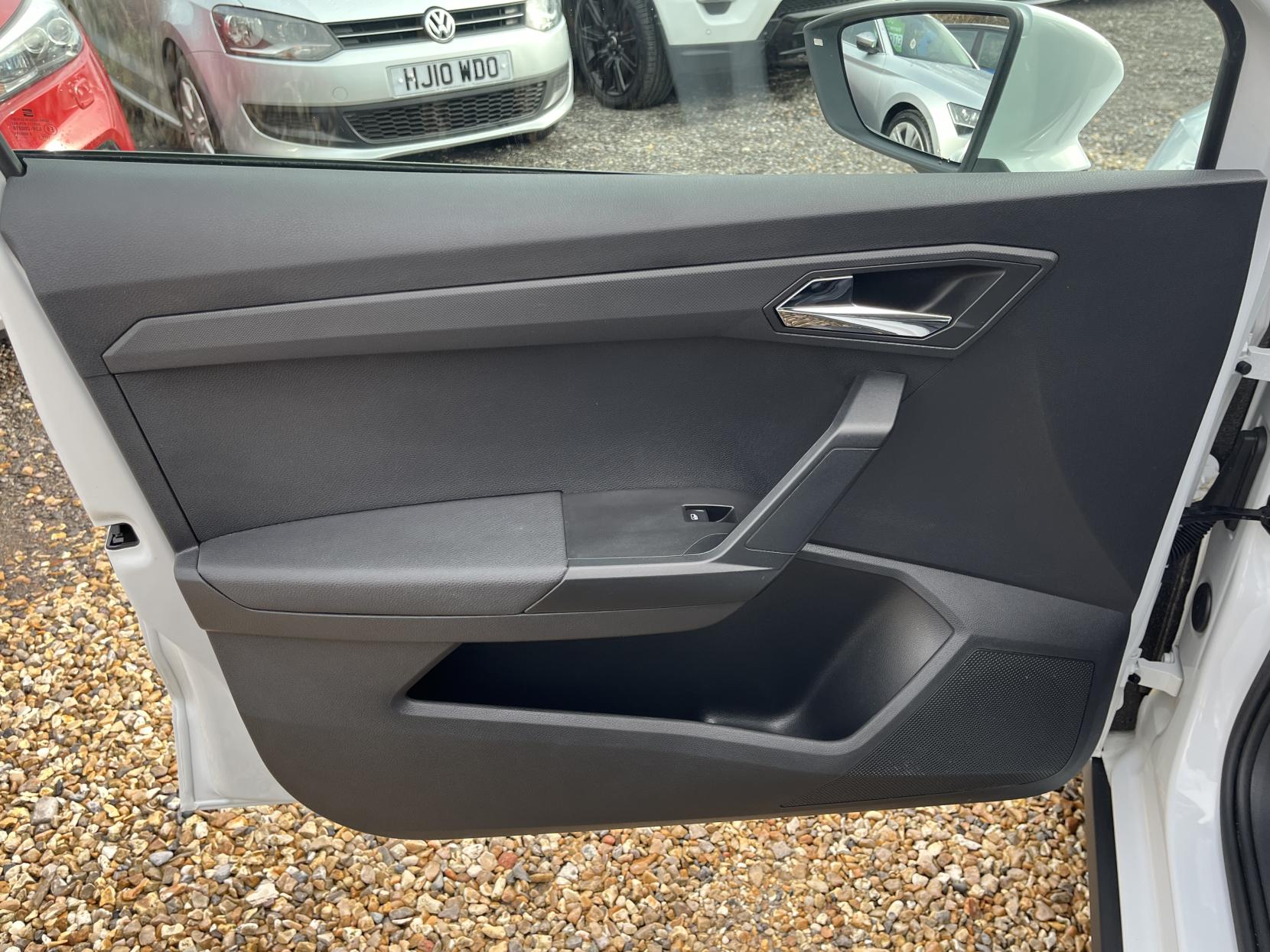 SEAT Arona 1.0 TSI GPF SE Technology SUV 5dr Petrol Manual Euro 6 (s/s) (95 ps)