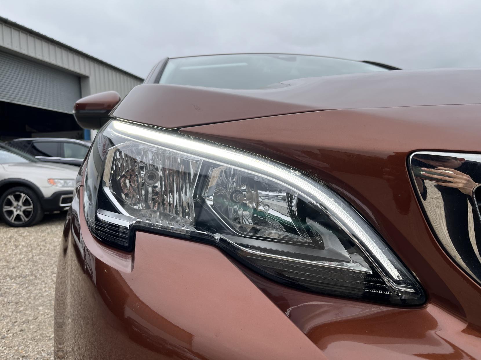 Peugeot 3008 1.6 BlueHDi Allure SUV 5dr Diesel Manual Euro 6 (s/s) (120 ps)