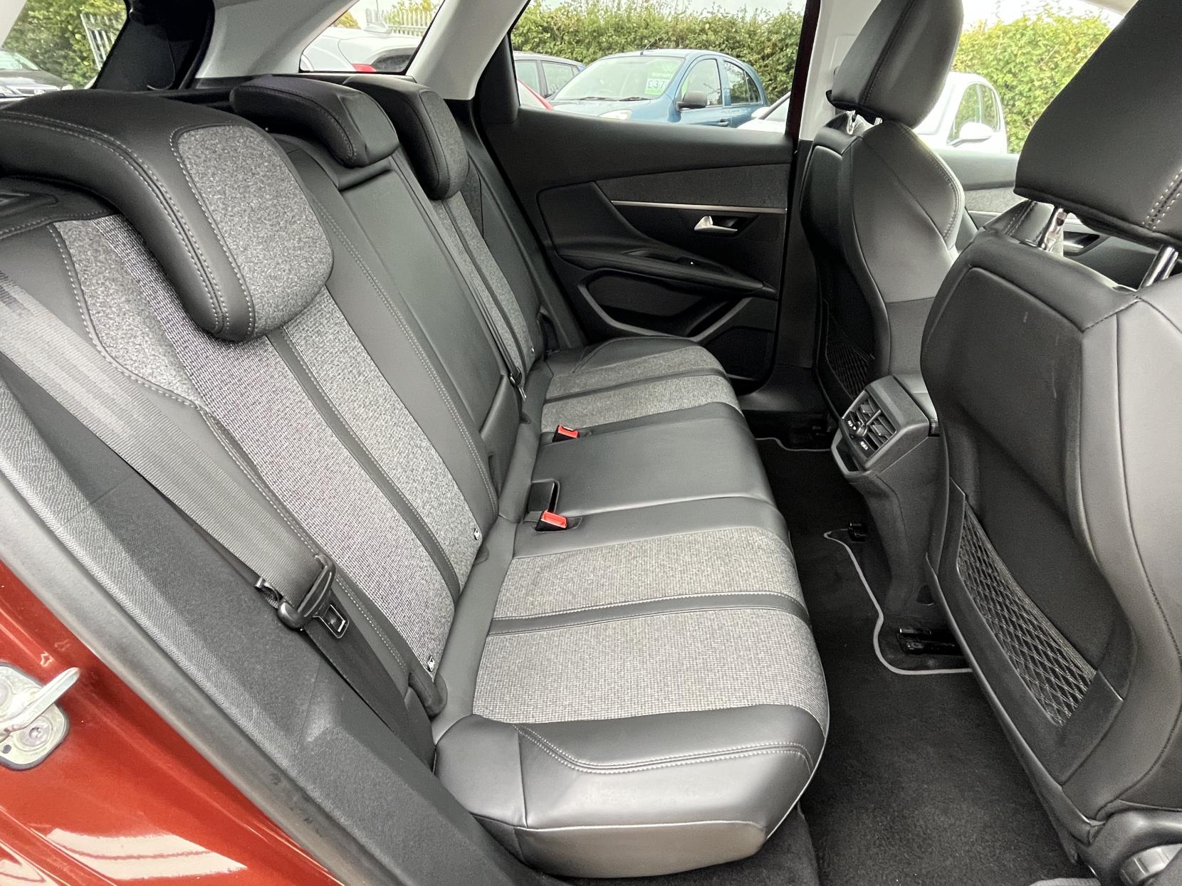 Peugeot 3008 1.6 BlueHDi Allure SUV 5dr Diesel Manual Euro 6 (s/s) (120 ps)