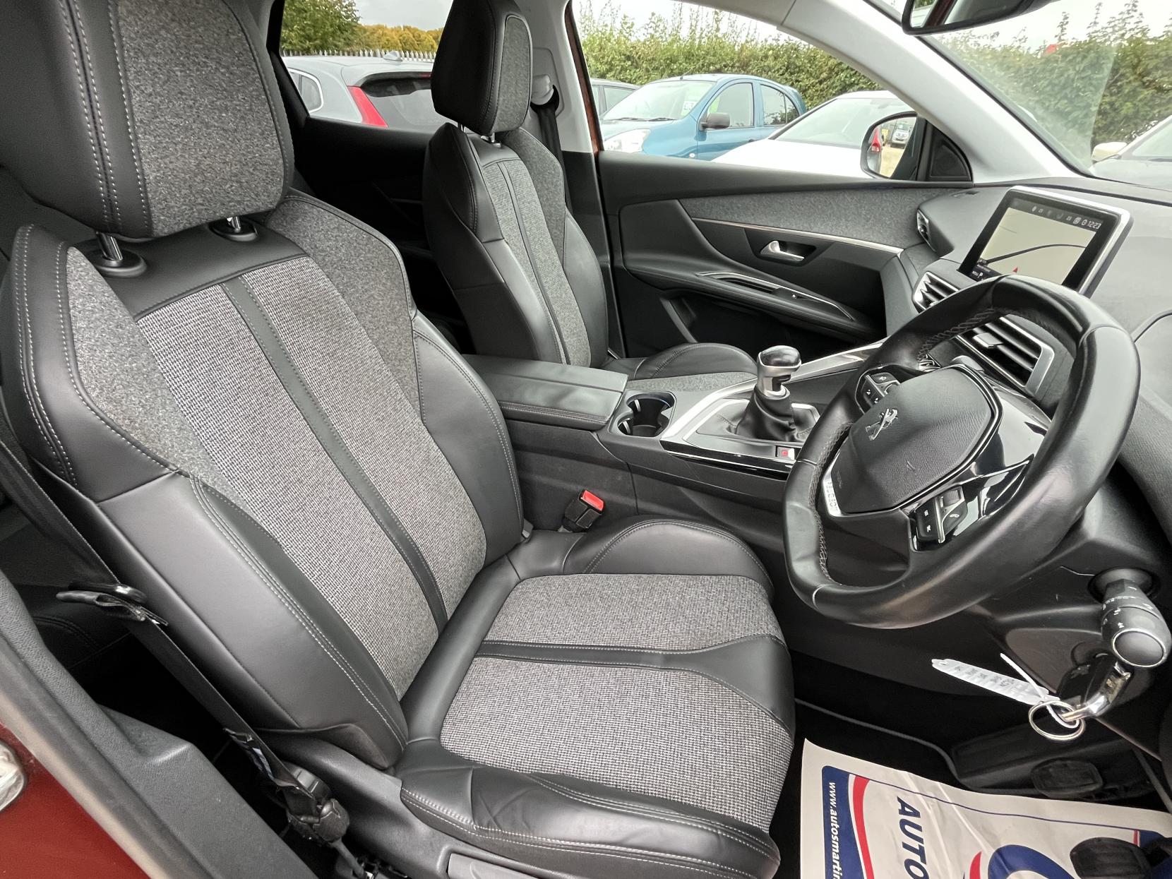 Peugeot 3008 1.6 BlueHDi Allure SUV 5dr Diesel Manual Euro 6 (s/s) (120 ps)