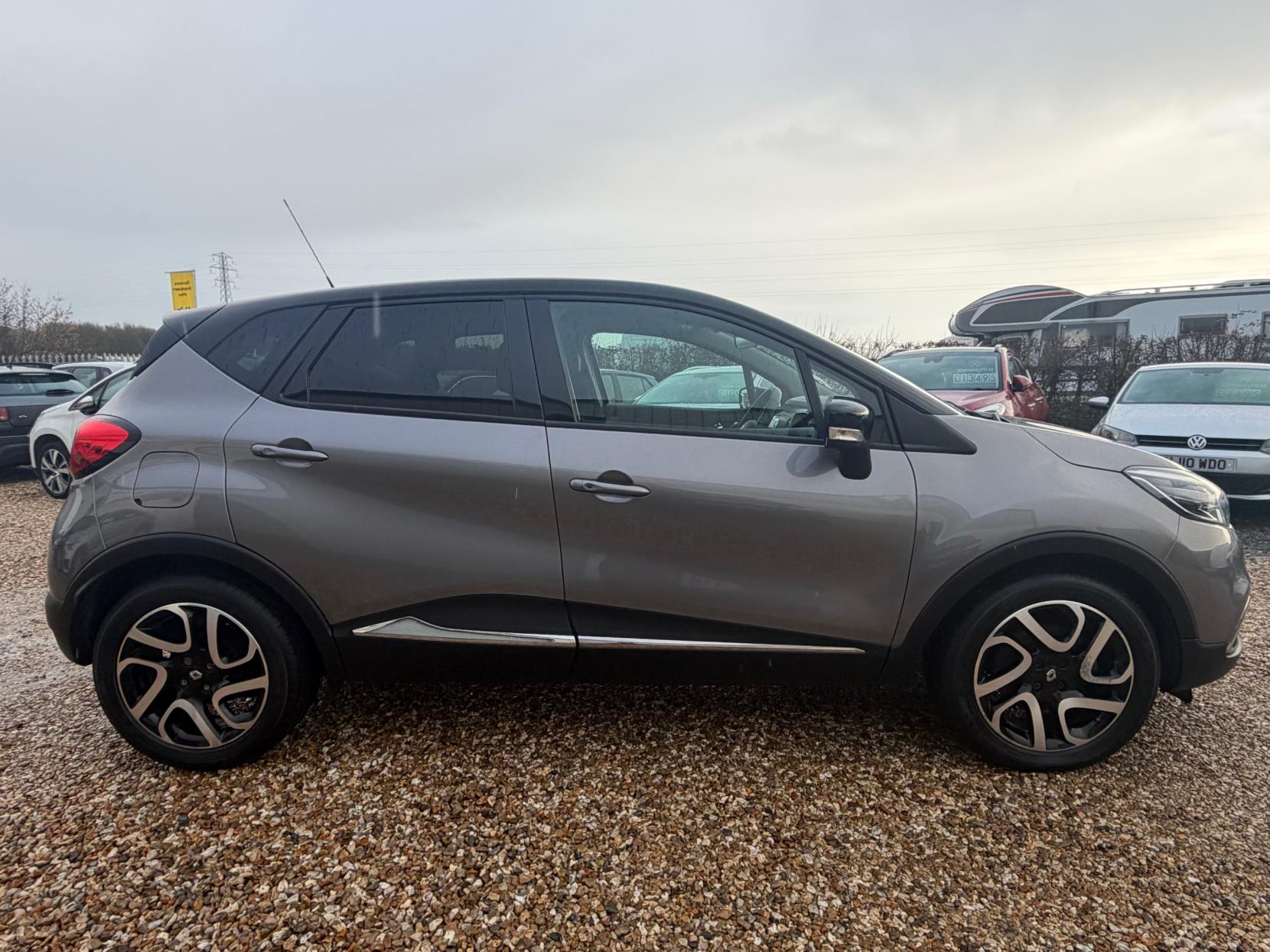 Renault Captur 1.5 dCi ENERGY Dynamique S MediaNav SUV 5dr Diesel Manual Euro 5 (s/s) (90 ps)