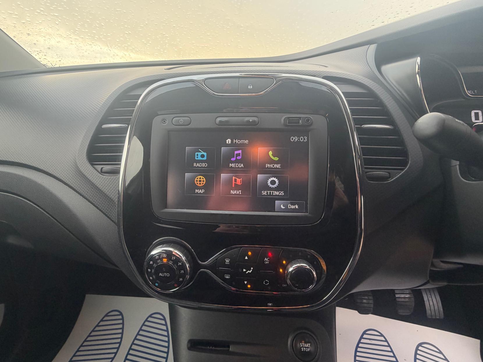 Renault Captur 1.5 dCi ENERGY Dynamique S MediaNav SUV 5dr Diesel Manual Euro 5 (s/s) (90 ps)