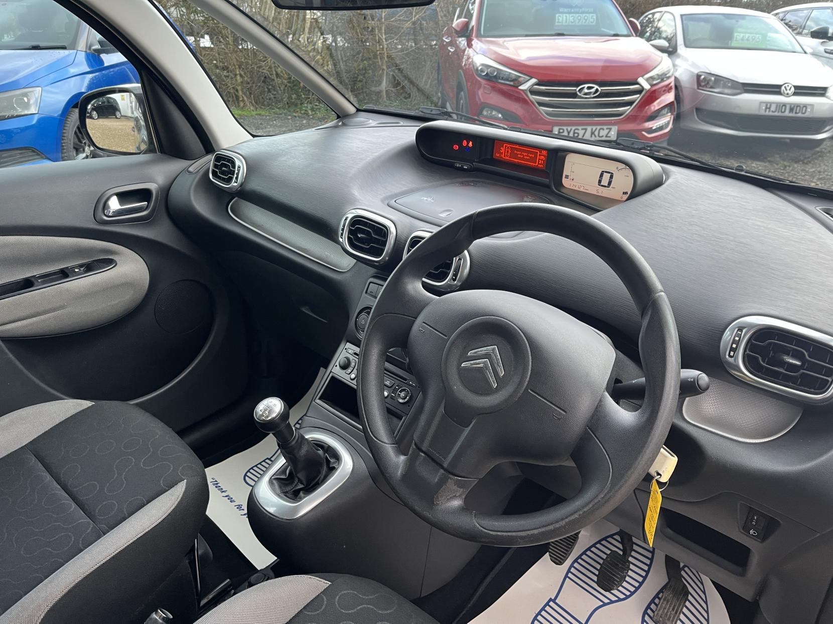 Citroen C3 Picasso 1.6 HDi Airdream + MPV 5dr Diesel Manual Euro 5 (90 ps)