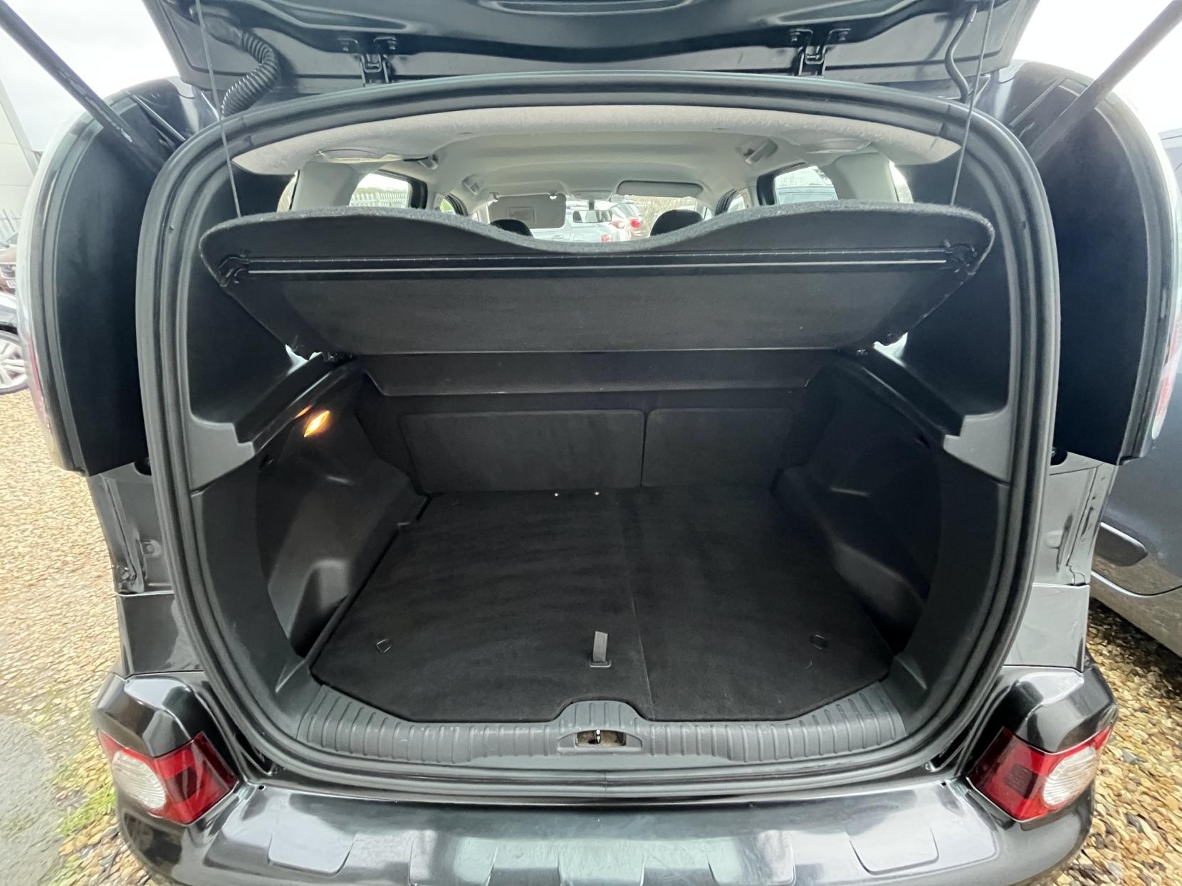 Citroen C3 Picasso 1.6 HDi Airdream + MPV 5dr Diesel Manual Euro 5 (90 ps)