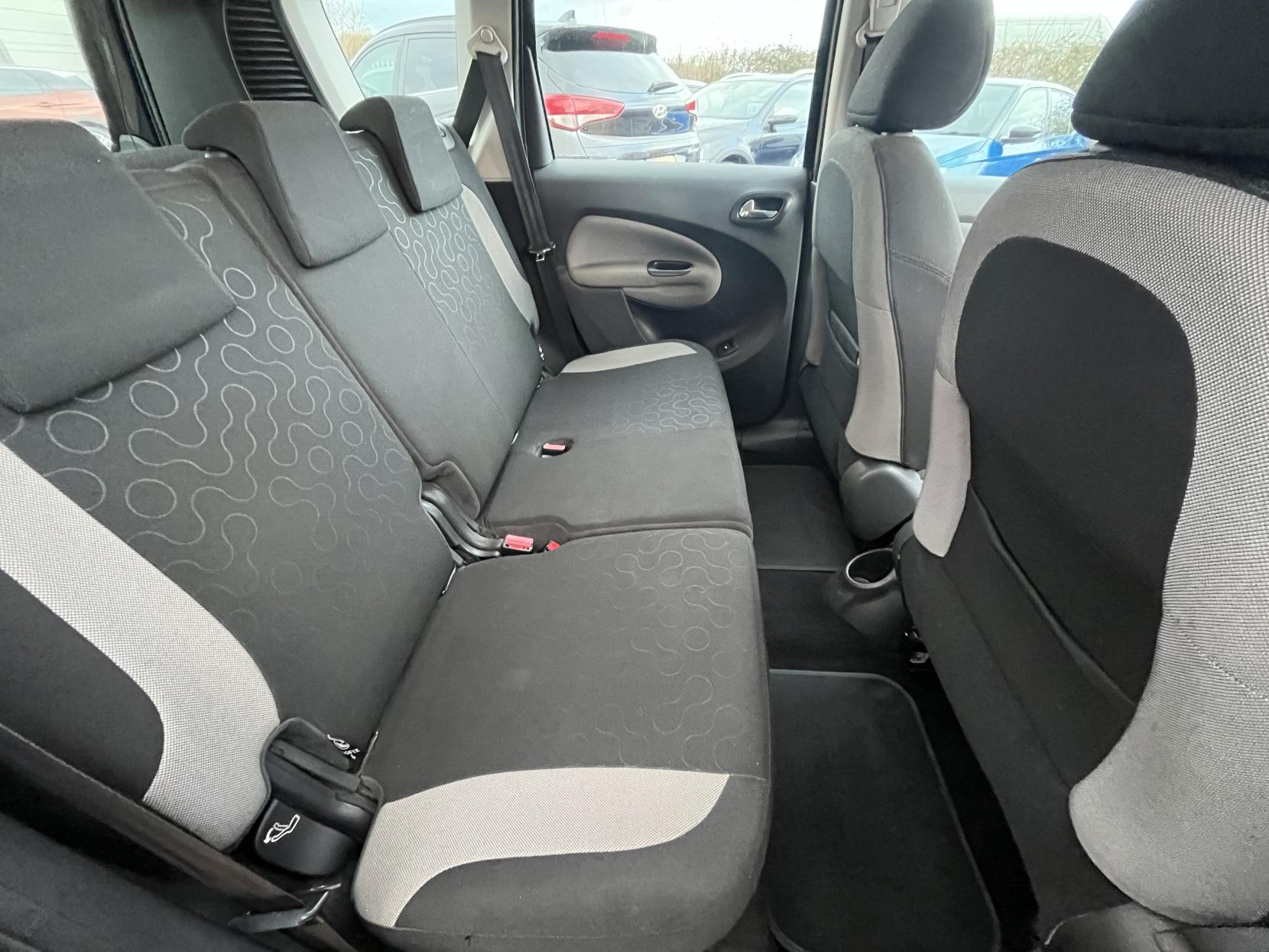 Citroen C3 Picasso 1.6 HDi Airdream + MPV 5dr Diesel Manual Euro 5 (90 ps)