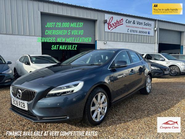 Volvo V40 2.0 T3 GPF Inscription Hatchback 5dr Petrol Manual Euro 6 (s/s) (152 ps)