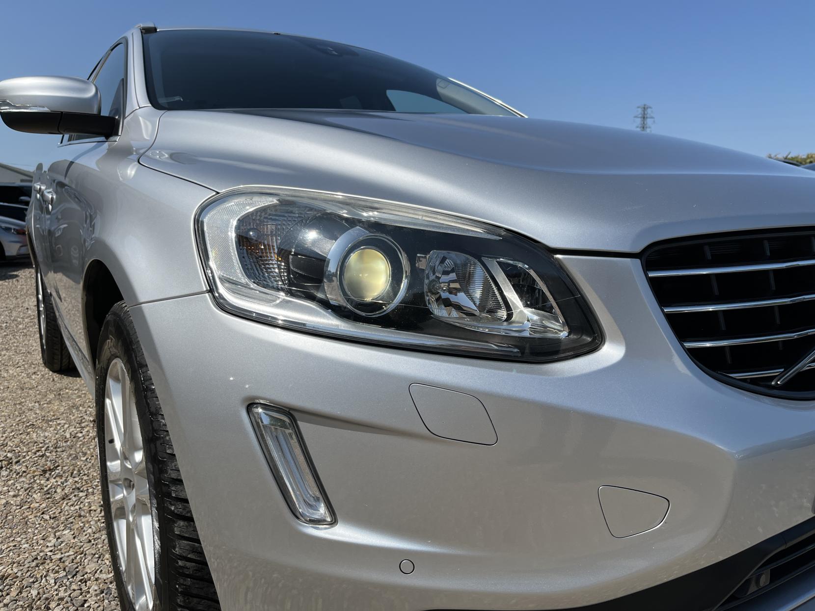 Volvo XC60 2.4 D5 SE Lux Nav SUV 5dr Diesel Auto AWD Euro 6 (s/s) (220 ps)