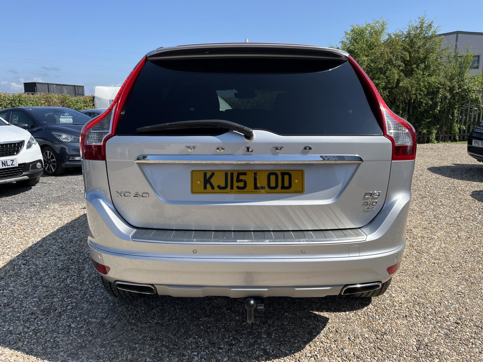 Volvo XC60 2.4 D5 SE Lux Nav SUV 5dr Diesel Auto AWD Euro 6 (s/s) (220 ps)