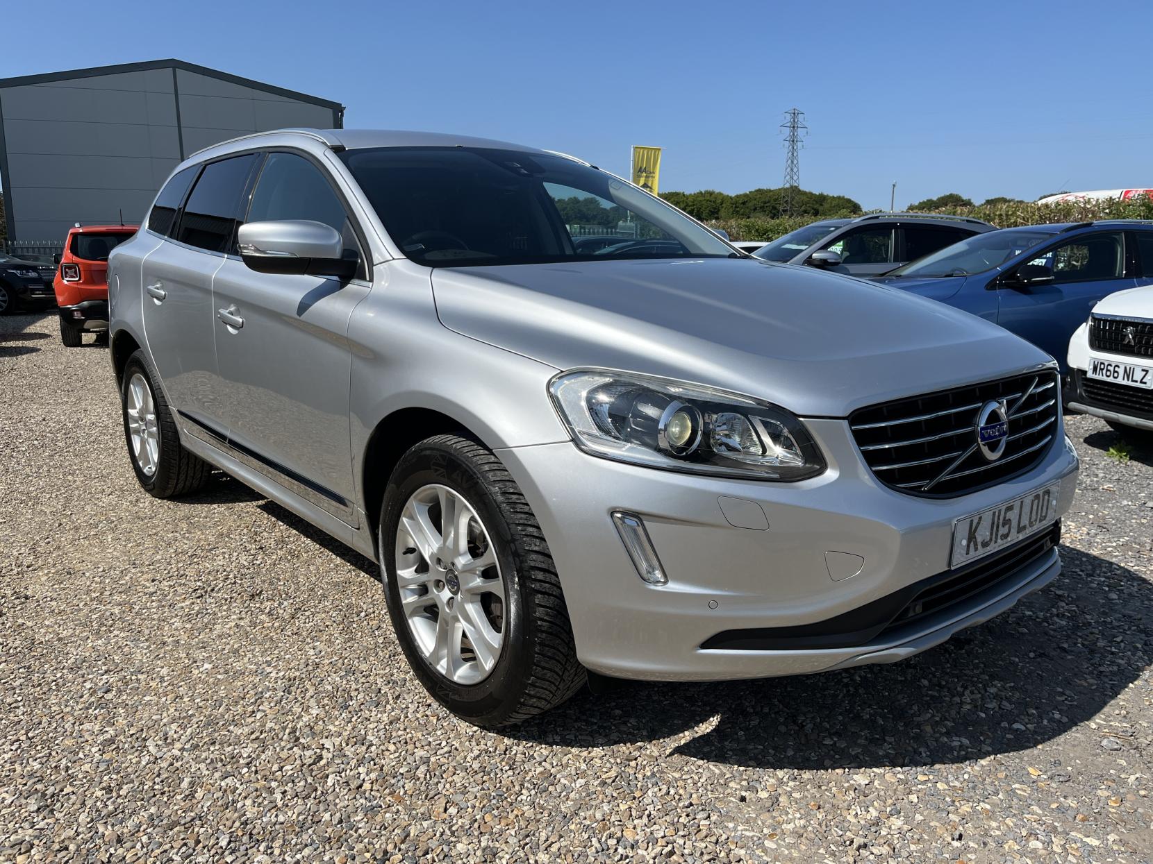 Volvo XC60 2.4 D5 SE Lux Nav SUV 5dr Diesel Auto AWD Euro 6 (s/s) (220 ps)