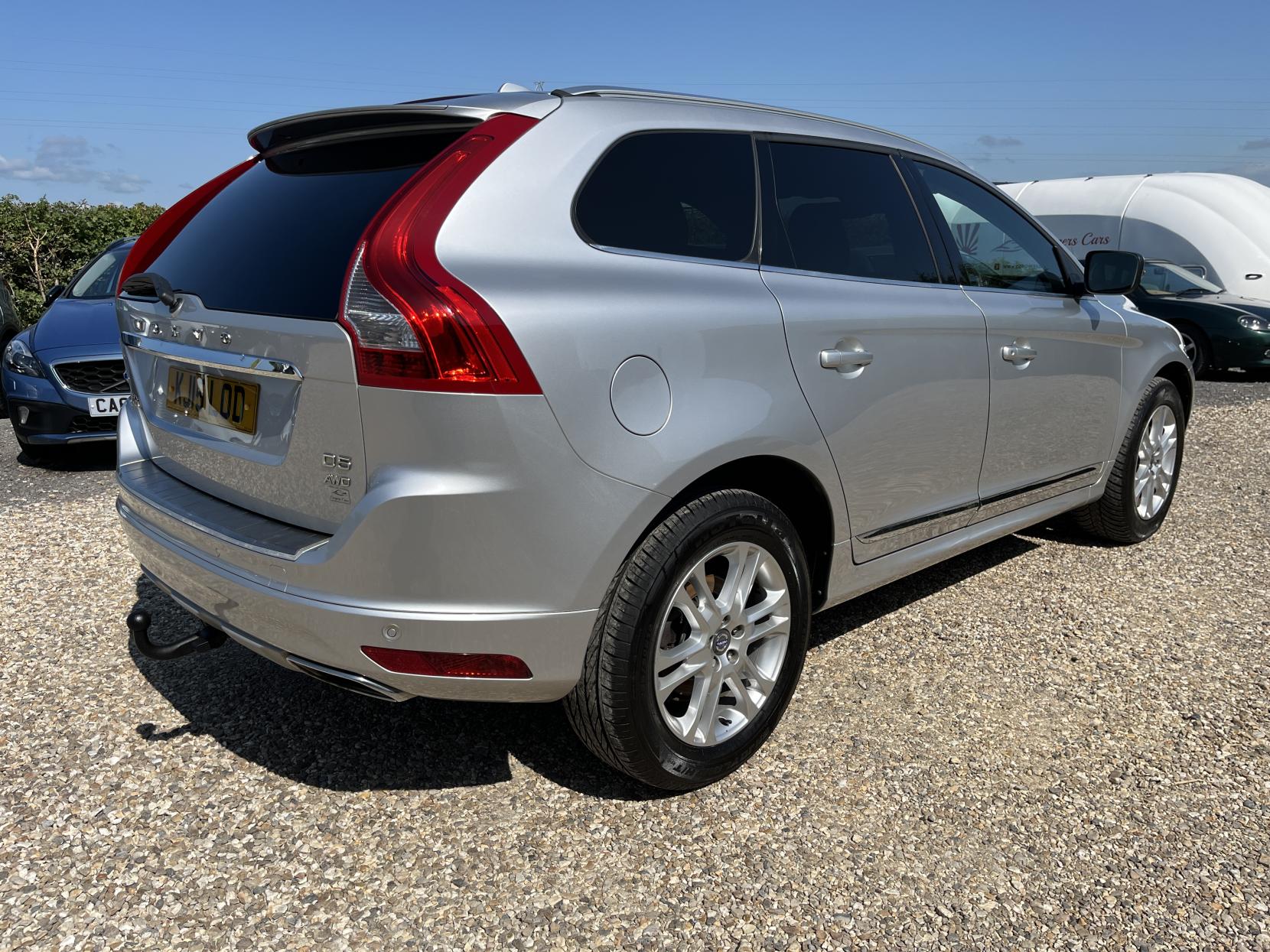 Volvo XC60 2.4 D5 SE Lux Nav SUV 5dr Diesel Auto AWD Euro 6 (s/s) (220 ps)