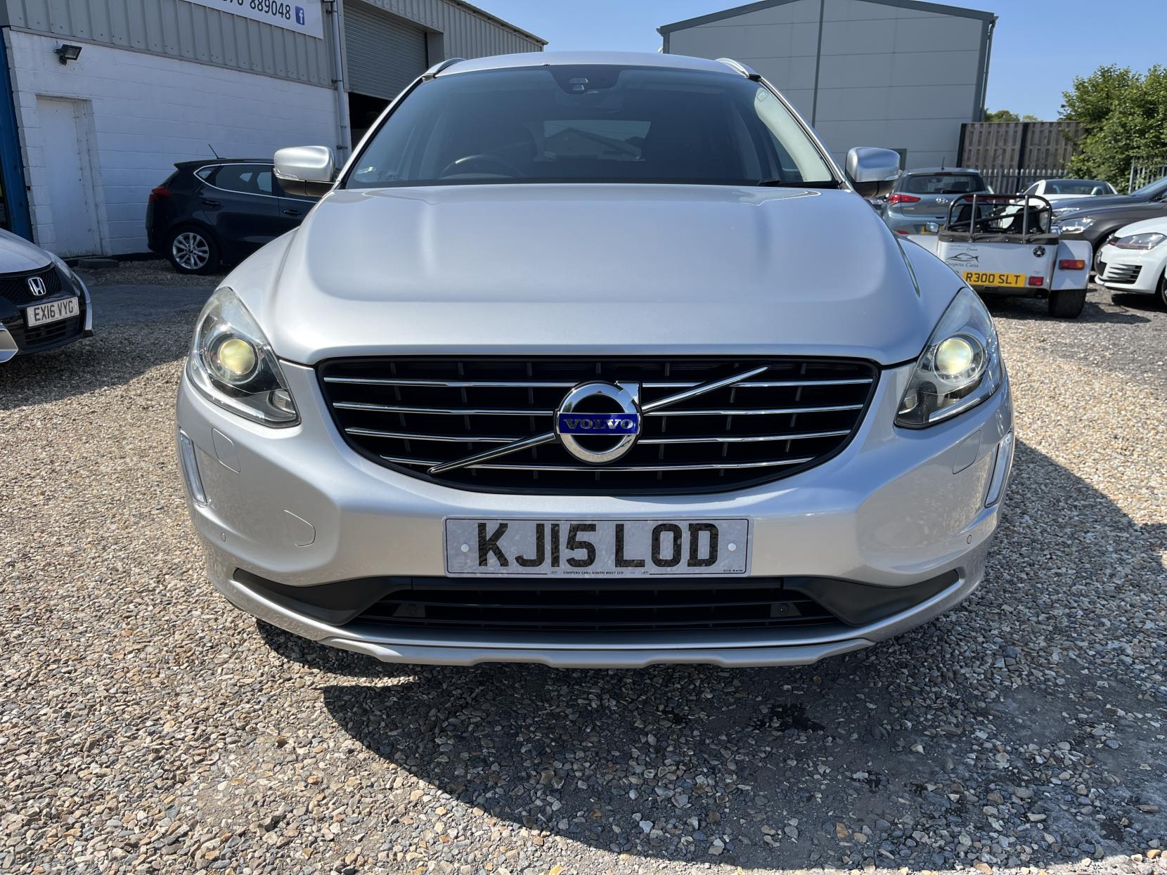Volvo XC60 2.4 D5 SE Lux Nav SUV 5dr Diesel Auto AWD Euro 6 (s/s) (220 ps)