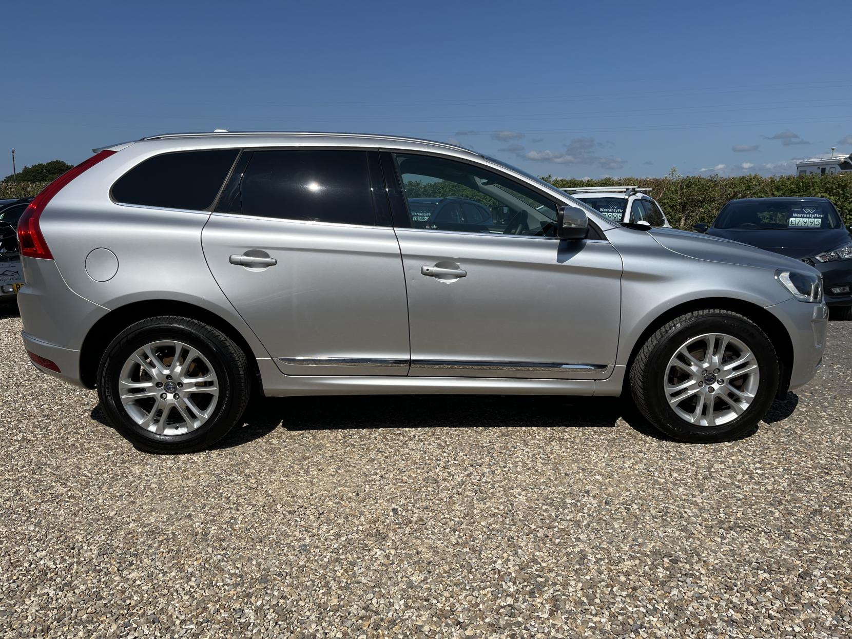 Volvo XC60 2.4 D5 SE Lux Nav SUV 5dr Diesel Auto AWD Euro 6 (s/s) (220 ps)