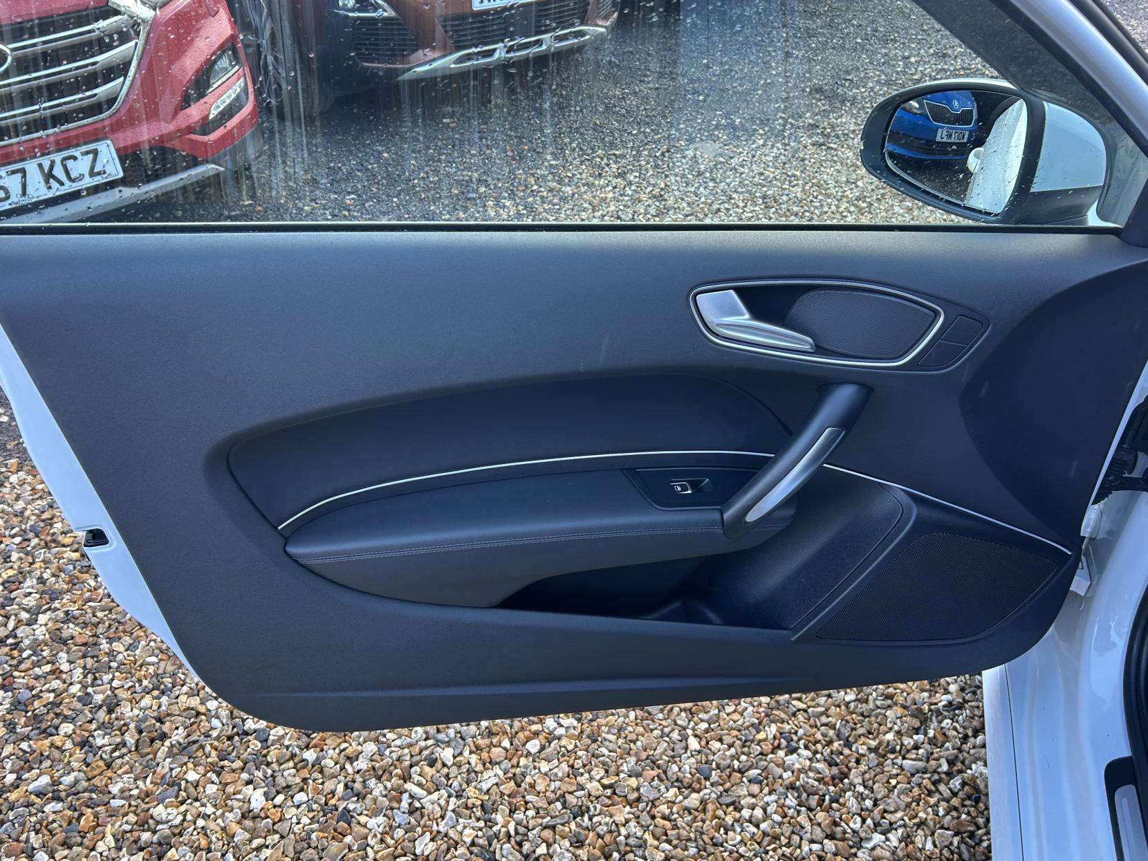Audi A1 1.4 TFSI S line Hatchback 3dr Petrol Manual Euro 6 (s/s) (125 ps)