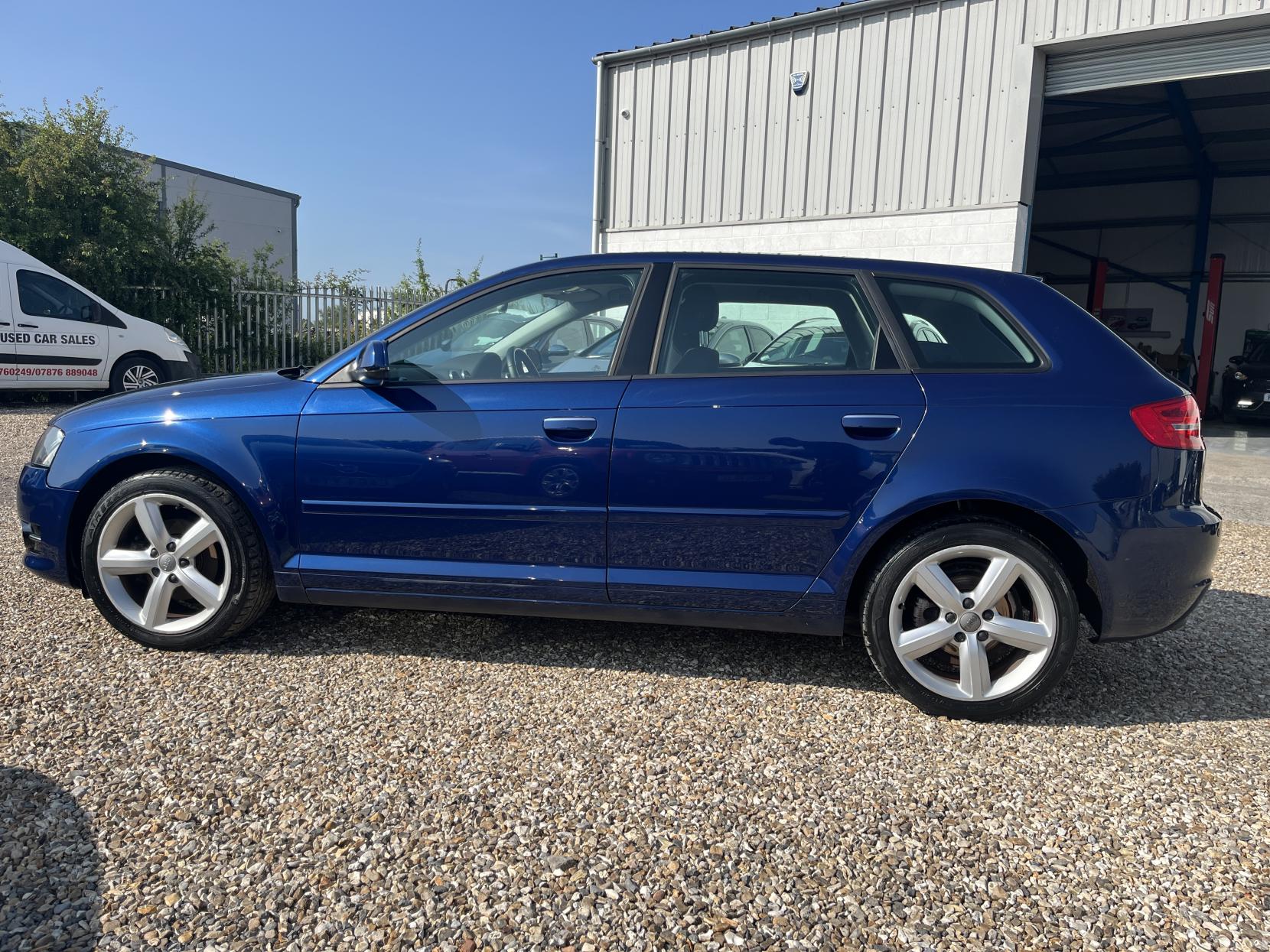 Audi A3 1.6 Technik SE Sportback 5dr Petrol Manual Euro 4 (102 ps)