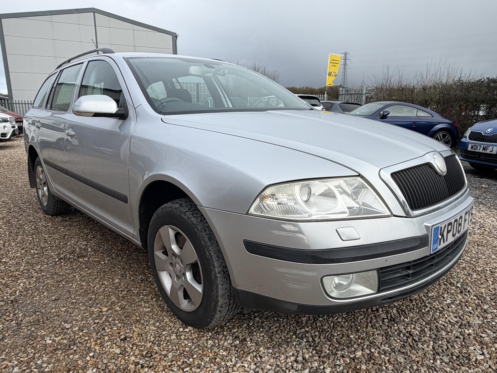 Skoda Octavia 2.0 FSI Estate 5dr Petrol Manual 4WD Euro 4 (150 bhp)