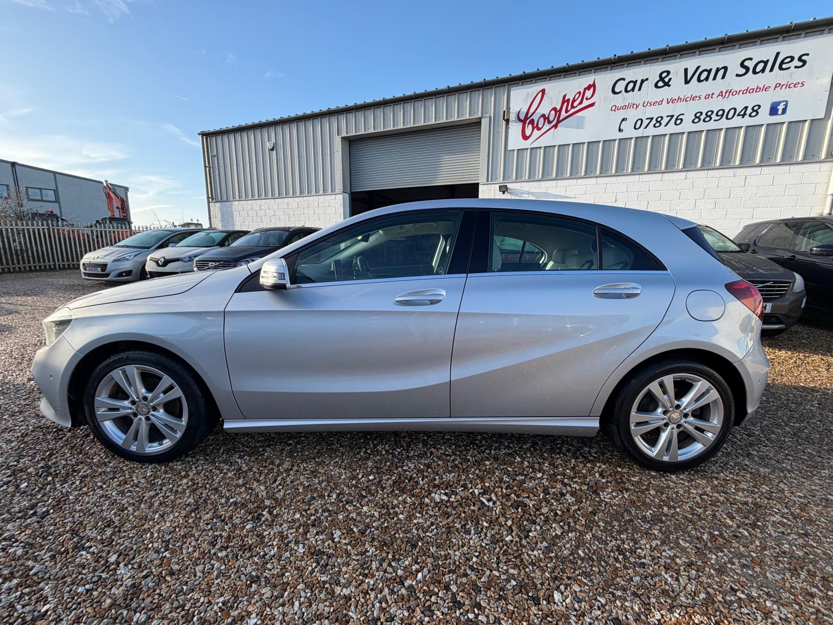 Mercedes-Benz A Class 1.5 A180d Sport (Executive) Hatchback 5dr Diesel Manual Euro 6 (s/s) (109 ps)