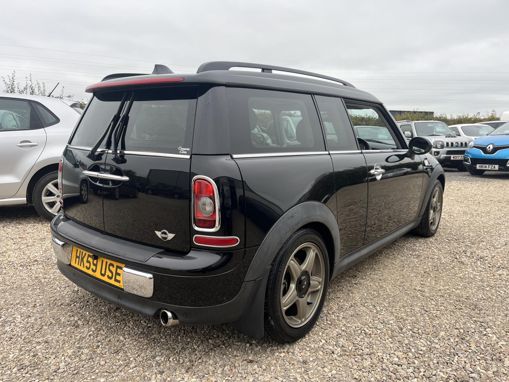 MINI Clubman 1.6 Cooper Estate 5dr Petrol Manual Euro 4 (120 ps)