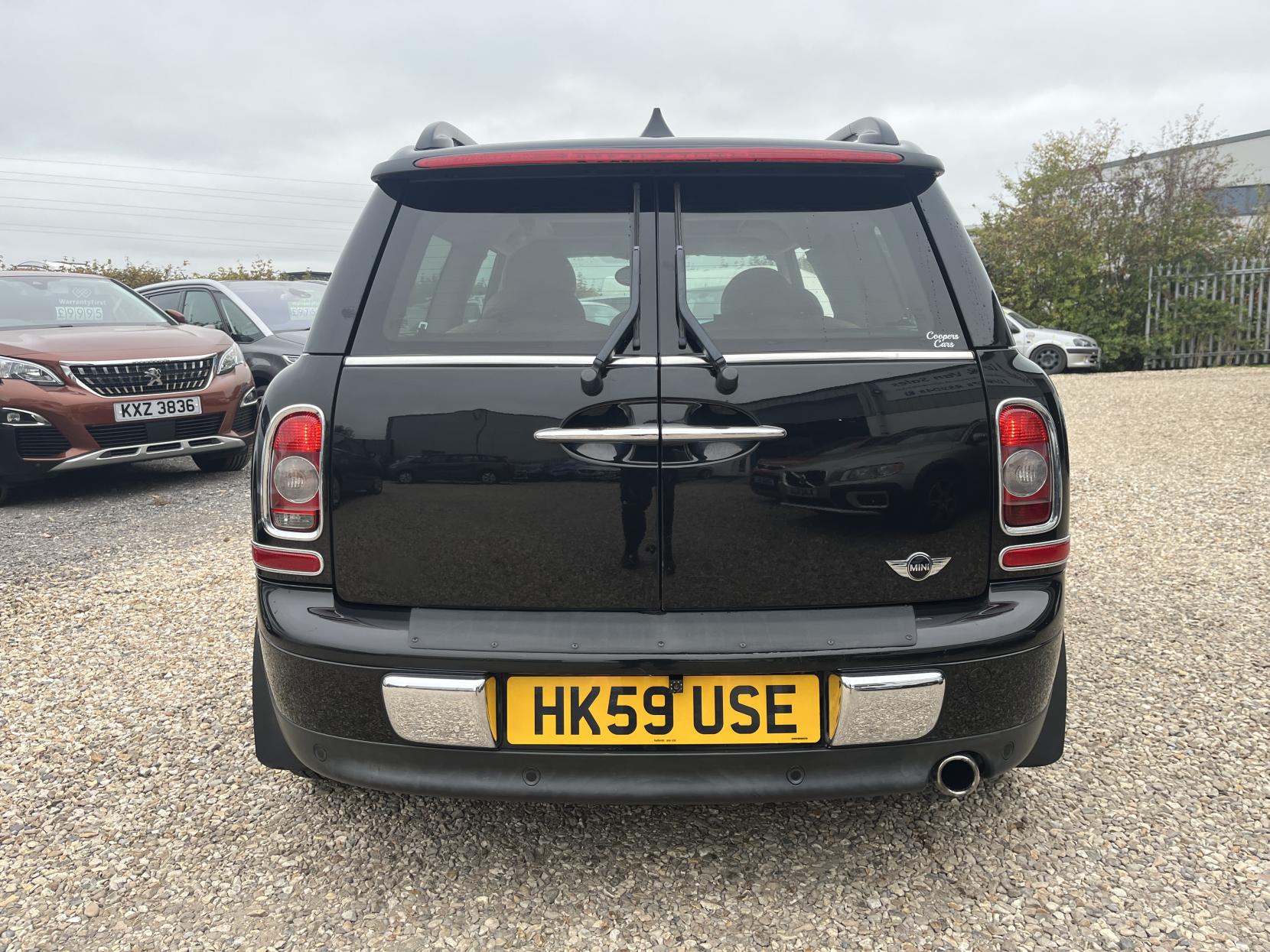 MINI Clubman 1.6 Cooper Estate 5dr Petrol Manual Euro 4 (120 ps)