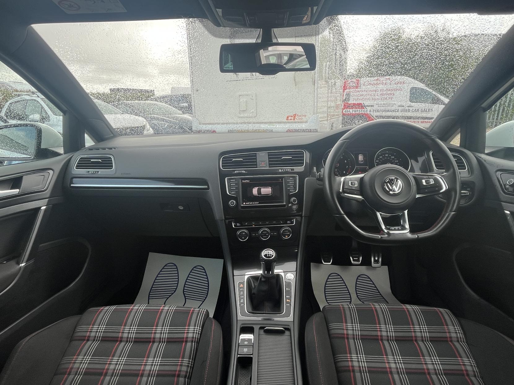 Volkswagen Golf 2.0 TSI BlueMotion Tech GTI Performance Hatchback 5dr Petrol Manual Euro 6 (s/s) (230 ps)