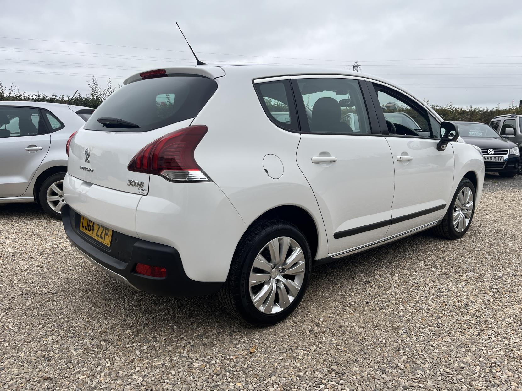 Peugeot 3008 1.6 HDi Active SUV 5dr Diesel Manual Euro 5 (115 ps)