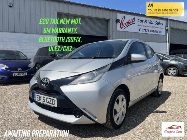 Toyota AYGO 1.0 VVT-i x-play Hatchback 5dr Petrol Manual Euro 5 Euro 5 (68 ps)