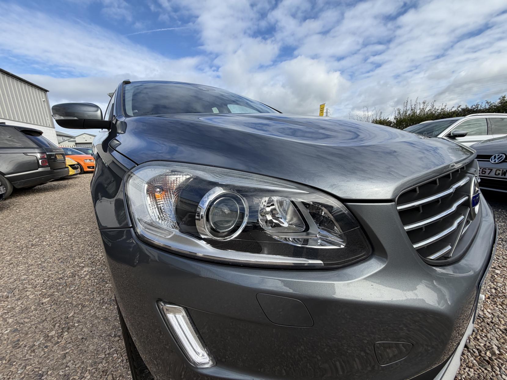 Volvo XC60 2.0 D4 SE Lux SUV 5dr Diesel Manual Euro 6 (s/s) (190 ps)