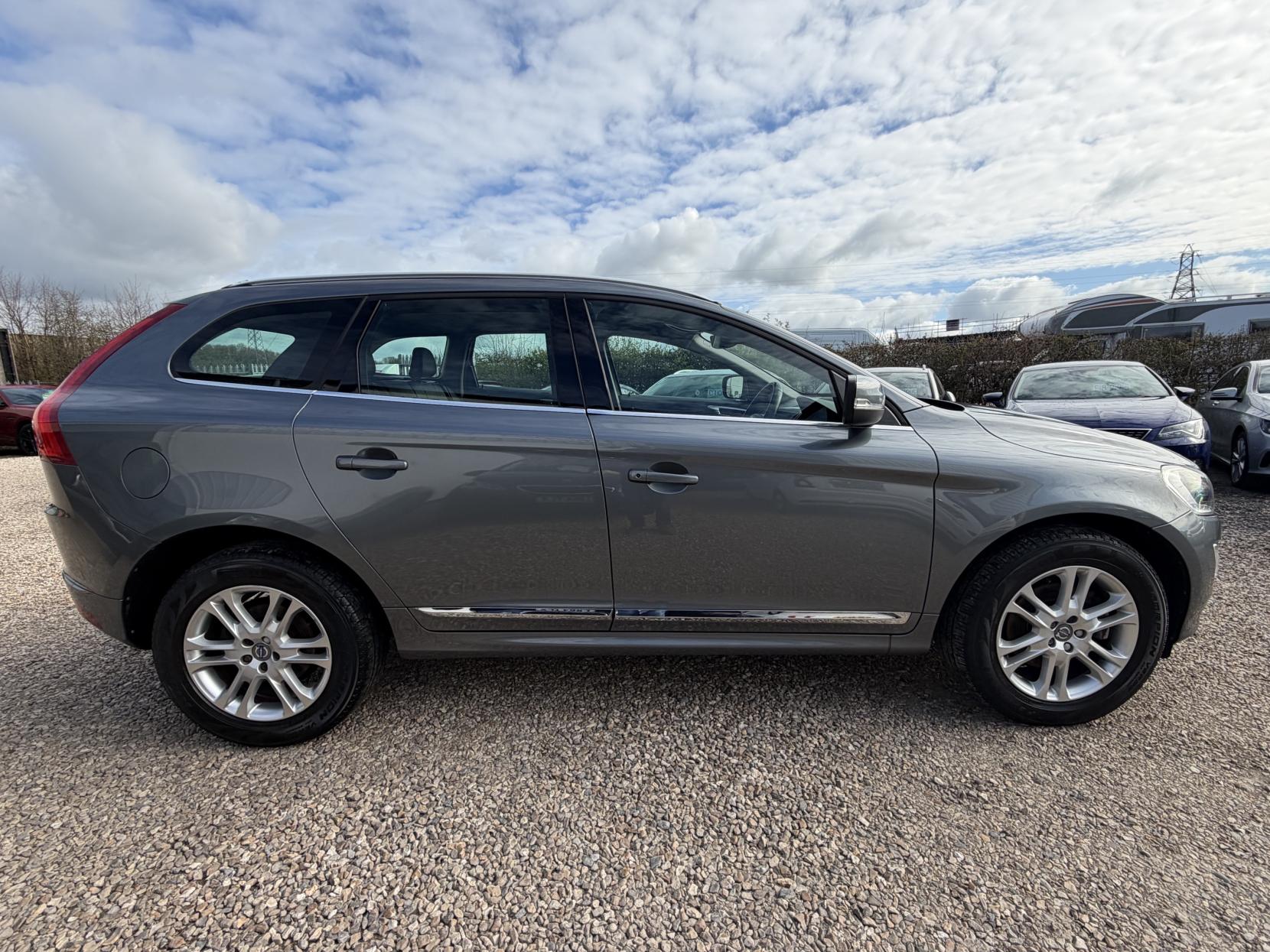 Volvo XC60 2.0 D4 SE Lux SUV 5dr Diesel Manual Euro 6 (s/s) (190 ps)