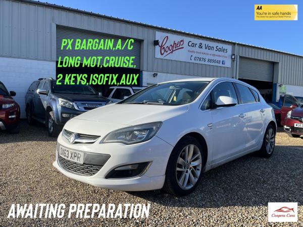 Vauxhall Astra 2.0 CDTi ecoFLEX SRi Hatchback 5dr Diesel Manual Euro 5 (s/s) (165 ps)